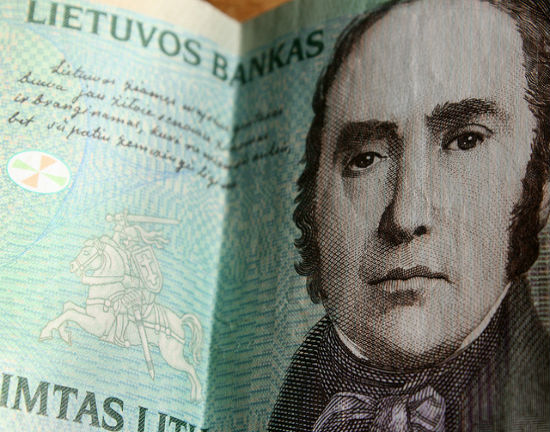 Czy Litwa powinna wejść do strefy euro?